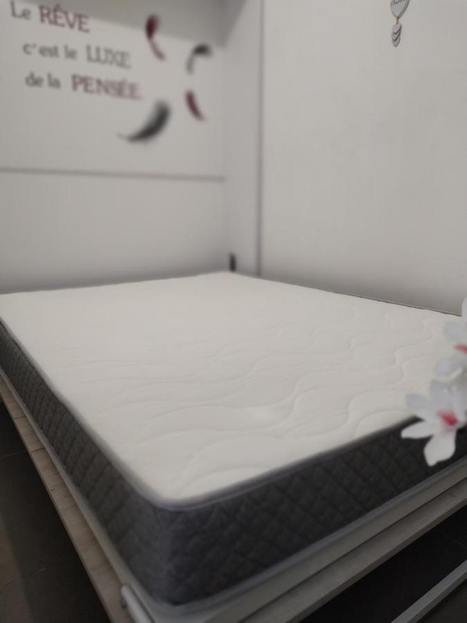 Coin Nuit, Entre Et Centre
