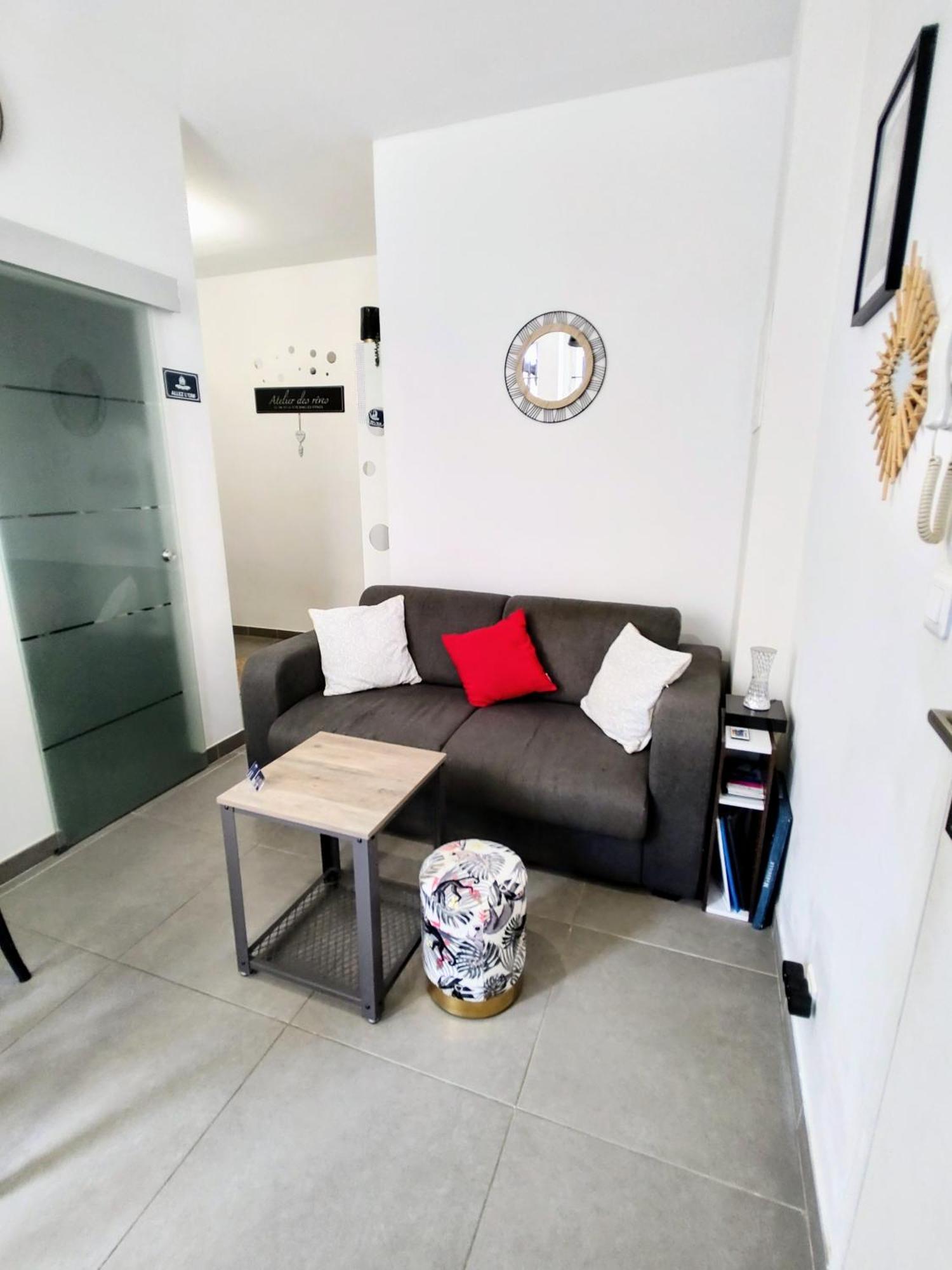 Appartement Coin Nuit, Entre Et Centre Marseille